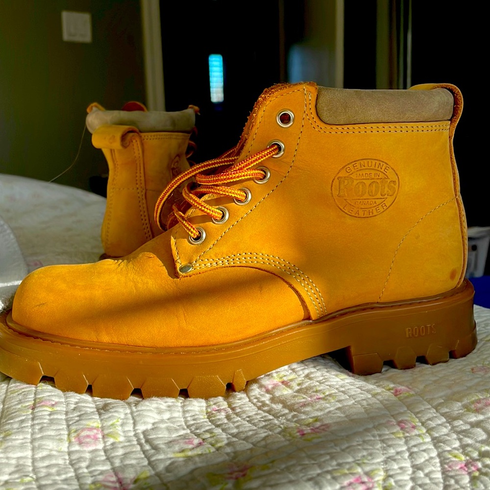 Roots boots “Roots Tuff” size 5/6